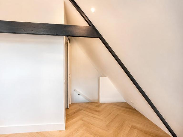 1-bedroom apartment with balcony in Oude Westen - Image 6