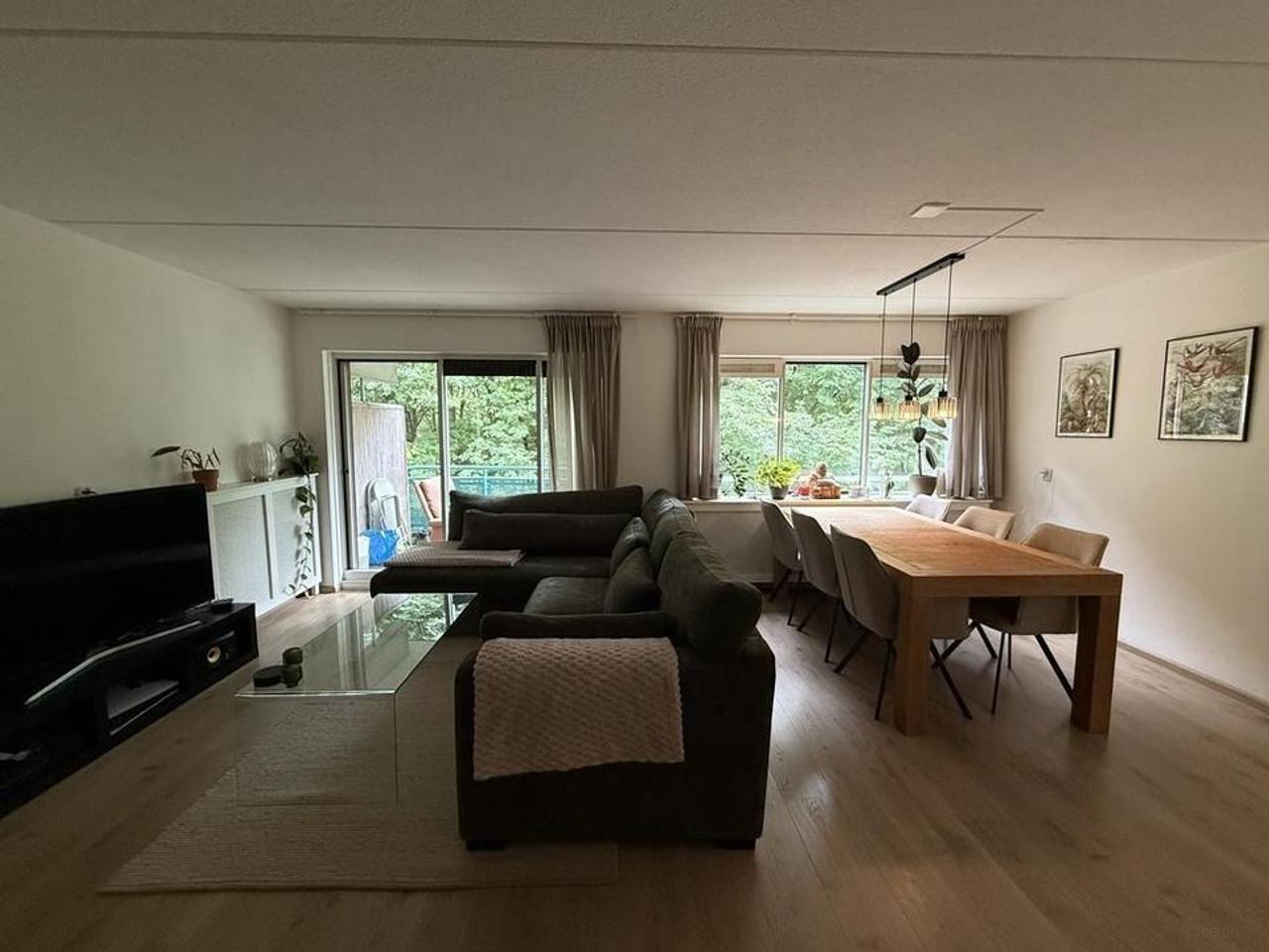 87 m² met 3 slaapkamers in Amsterdam - Afbeelding 1