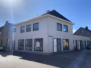 Bright Studio with Separate Bedroom in Heugem
