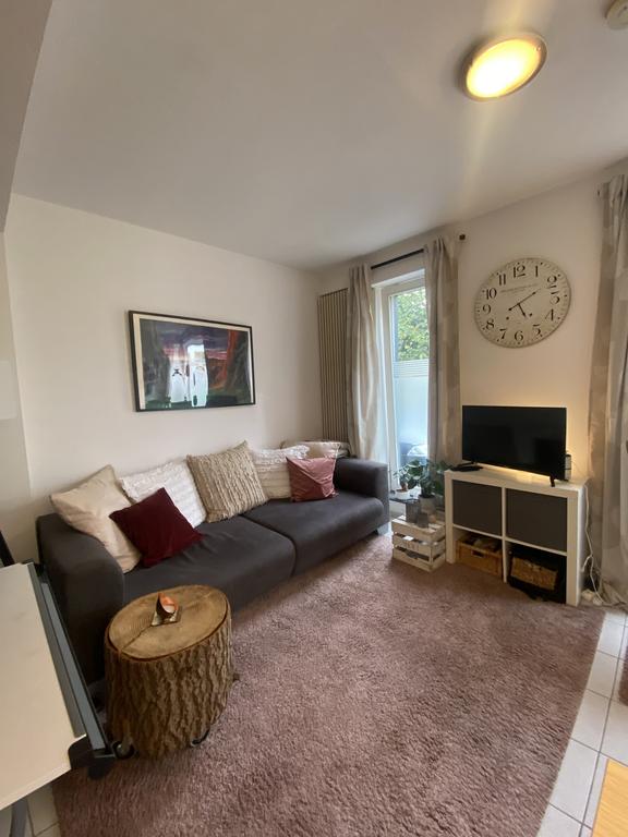 Bright Studio with Separate Bedroom in Heugem - Image 6