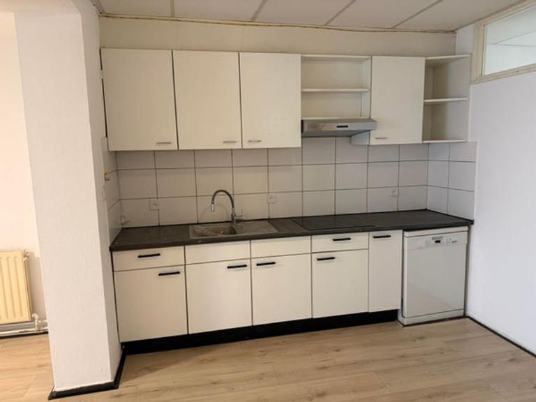Ground Floor Apartment with Terrace in Hoensbroek - Image 5