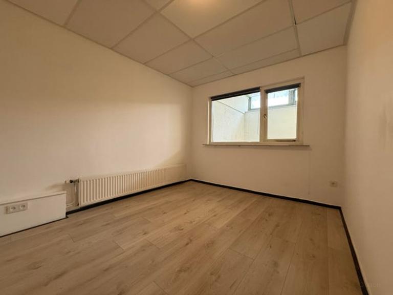 Ground Floor Apartment with Terrace in Hoensbroek - Image 8