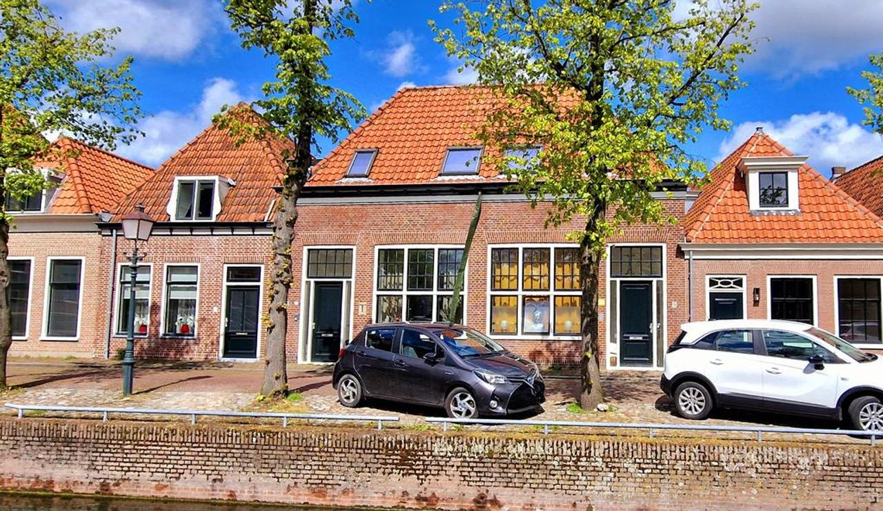 4-Room Apartment with 2 Bathrooms in Hoorn - Image 1