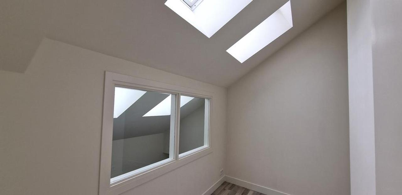 4-Room Apartment with 2 Bathrooms in Hoorn - Image 17