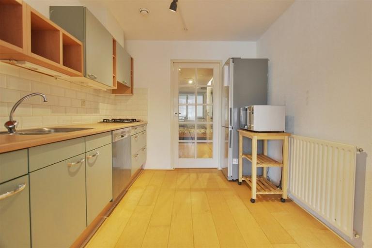 2-Bedroom Apartment with Terrace in Westwijk - Image 14