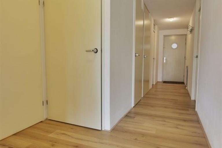 2-Bedroom Apartment with Terrace in Westwijk - Image 22