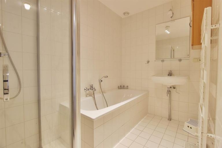 2-Bedroom Apartment with Terrace in Westwijk - Image 24