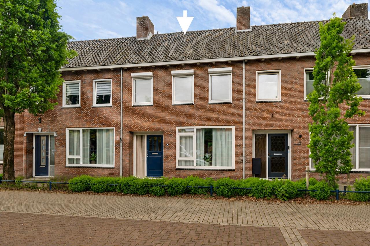 4-slaapkamer huurwoning met tuin en garage - Afbeelding 1