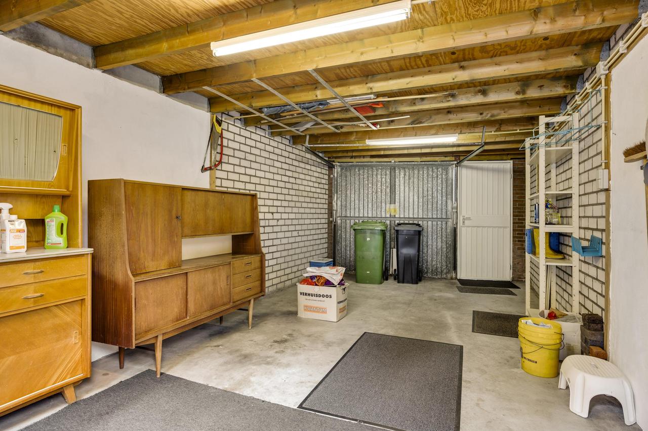 4-slaapkamer huurwoning met tuin en garage - Afbeelding 13