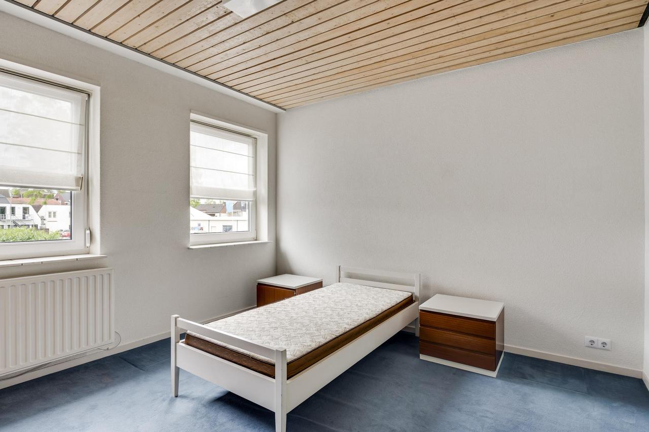 4-slaapkamer huurwoning met tuin en garage - Afbeelding 15
