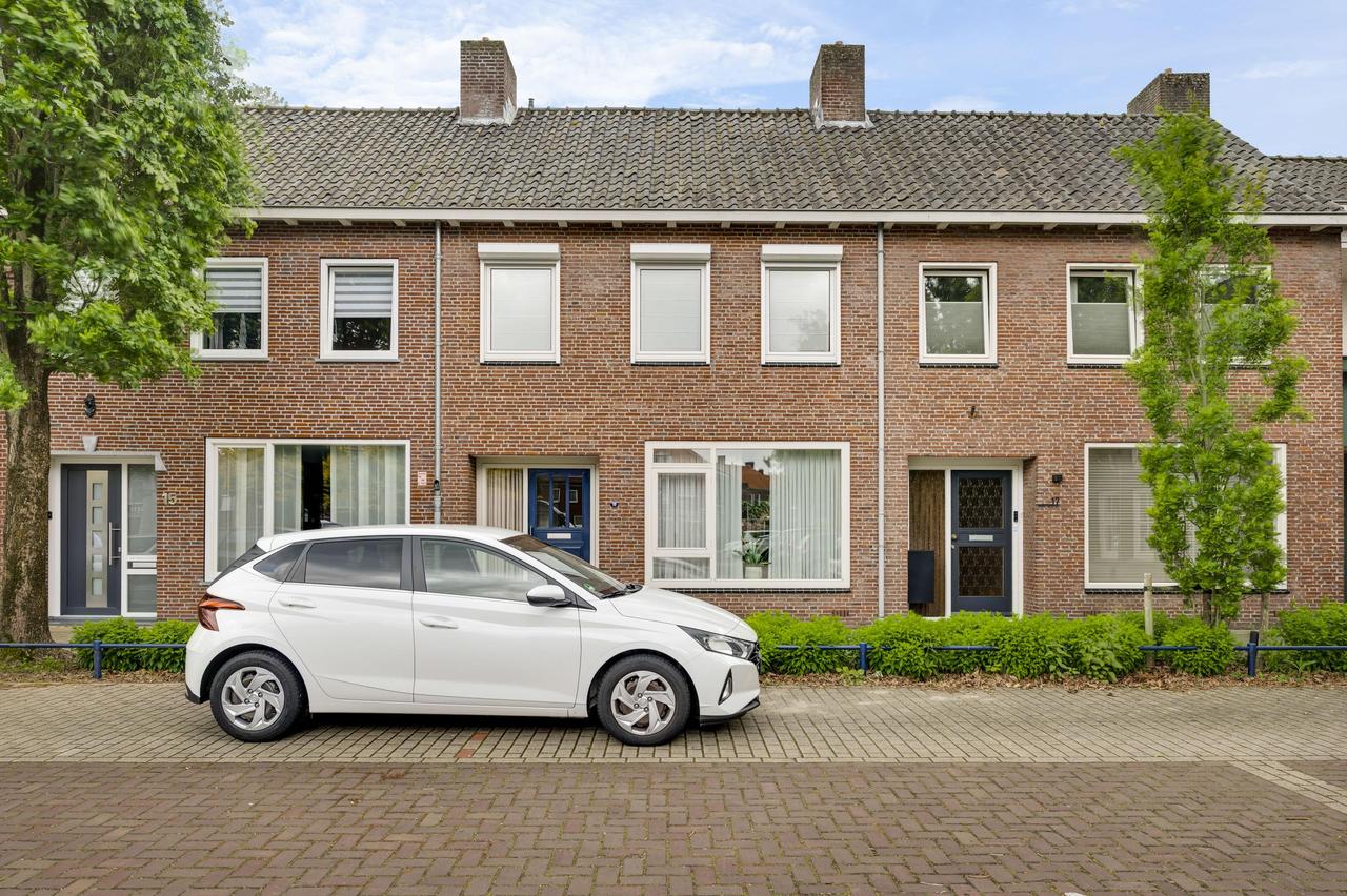 4-slaapkamer huurwoning met tuin en garage - Afbeelding 35