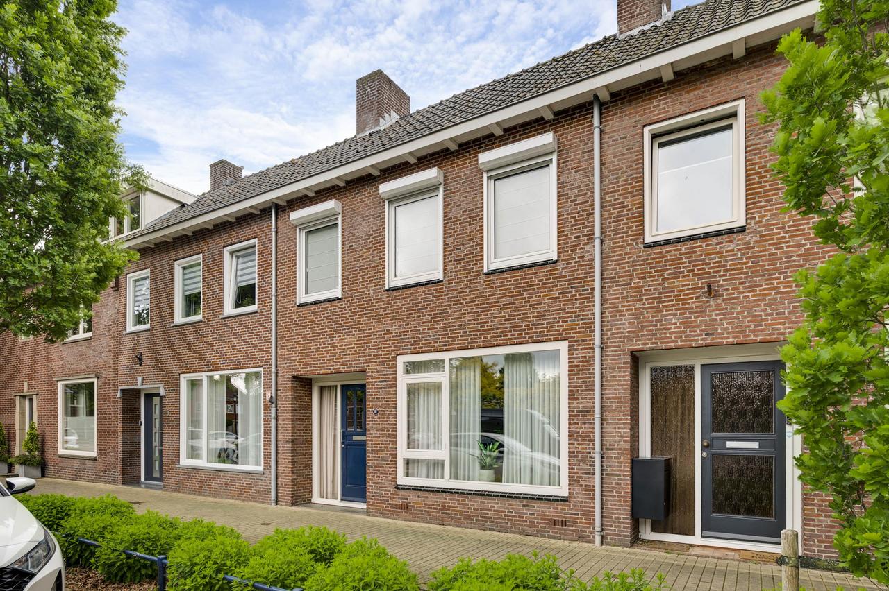 4-slaapkamer huurwoning met tuin en garage - Afbeelding 36