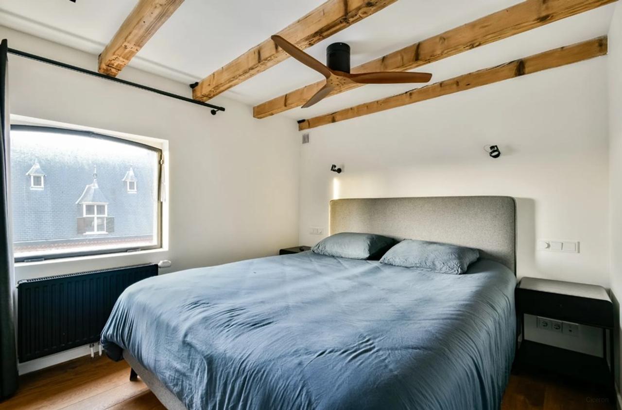 Loft met dakterras en uitzicht in centrum - Afbeelding 15