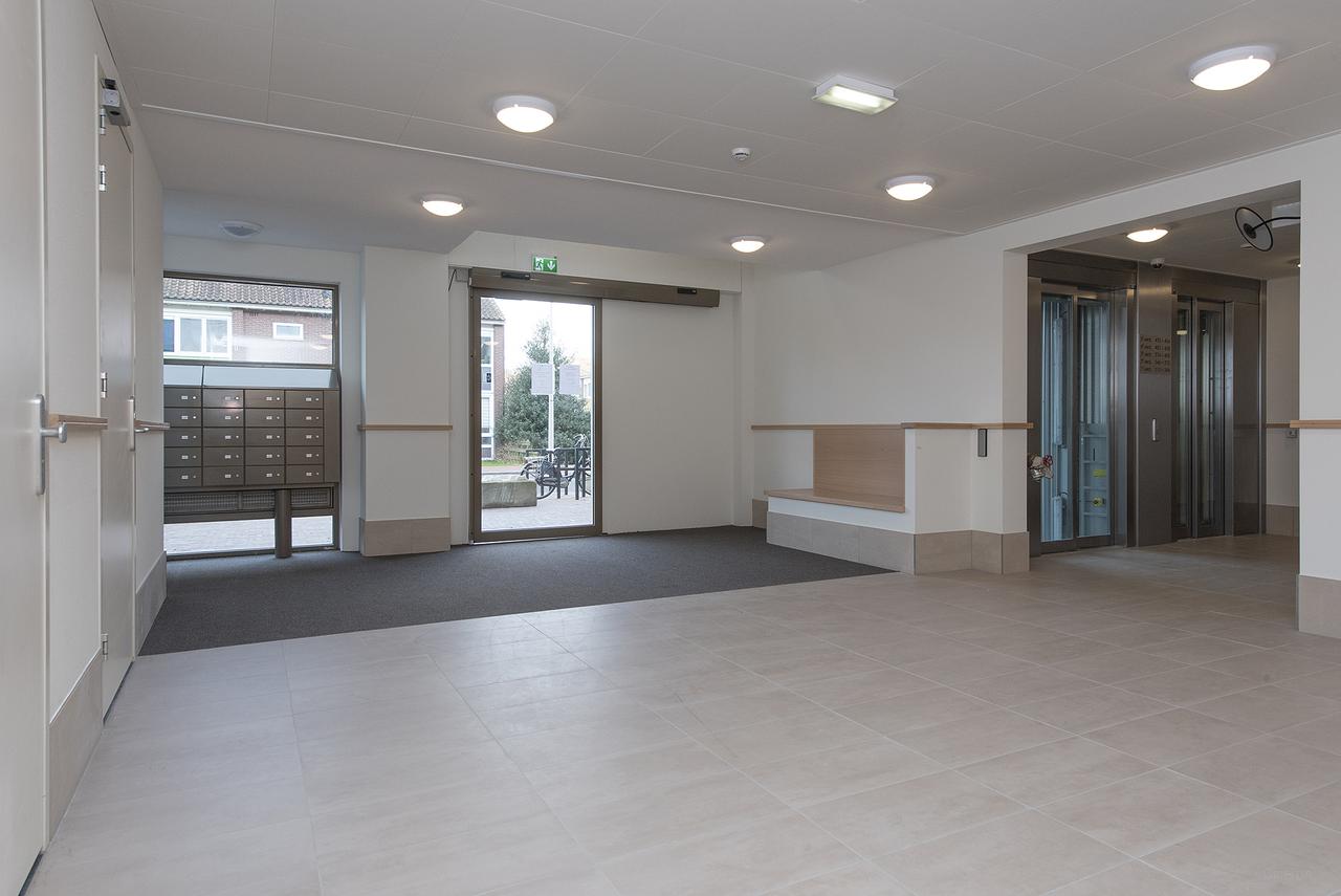 55+ apartment with terrace in Oostpoort - Image 23
