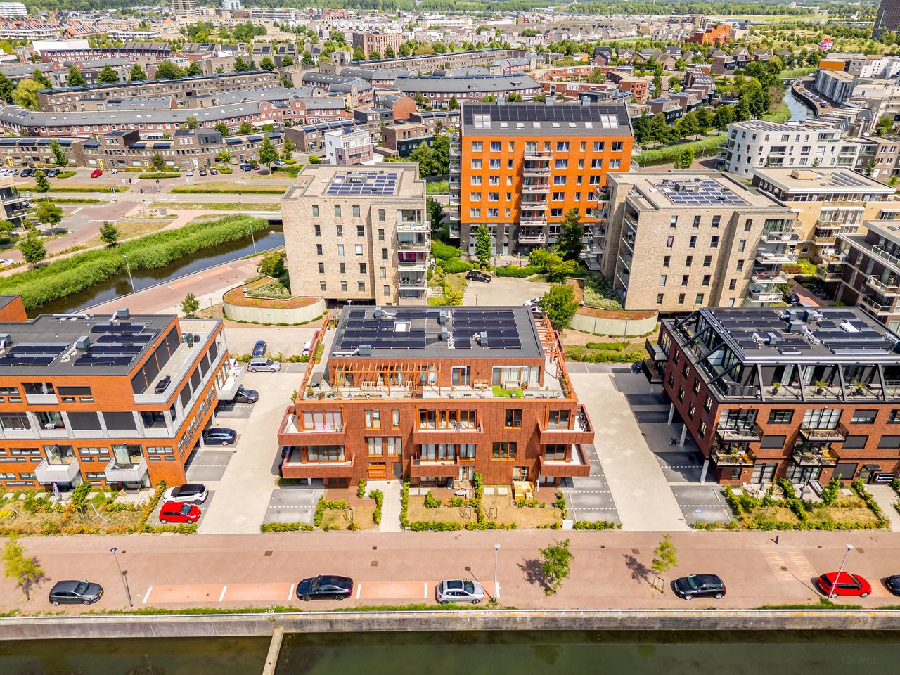2-Bedroom Apartment with Roof Terrace in Almere Poort - Image 5