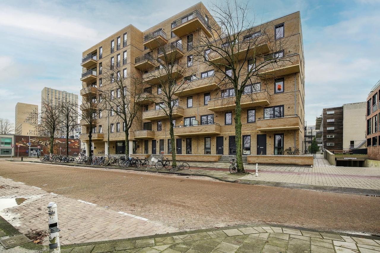 74 m² appartement met 2 slaapkamers - Afbeelding 1
