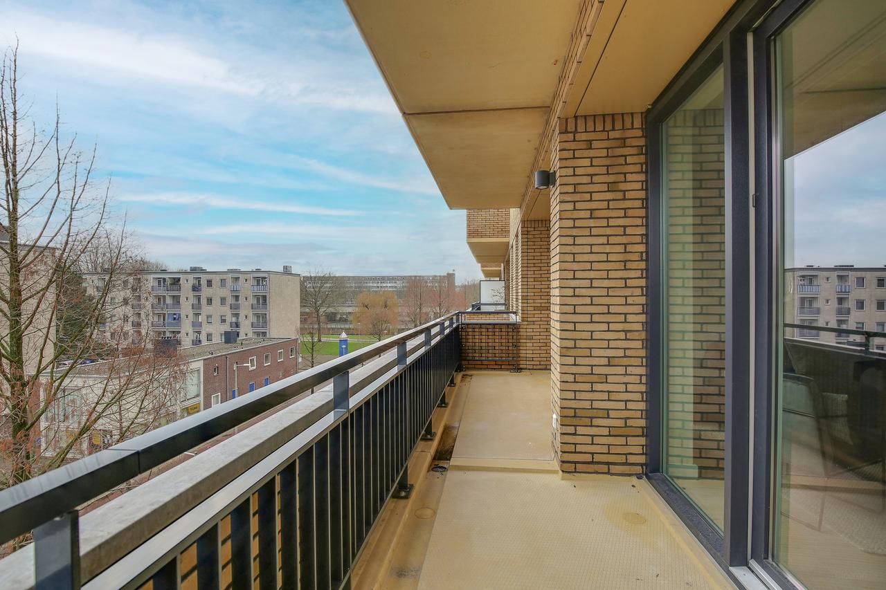 74 m² appartement met 2 slaapkamers - Afbeelding 23