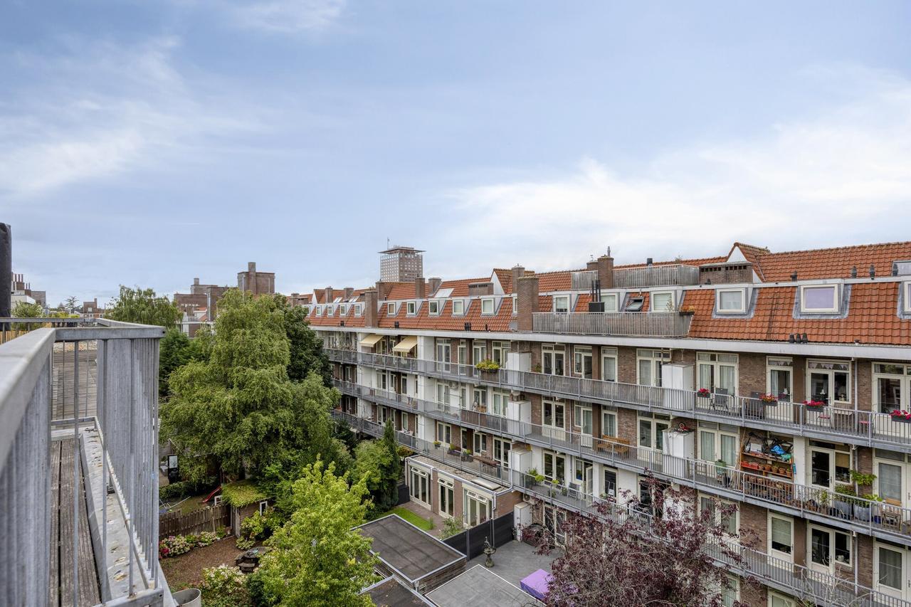 Bright 2-bedroom apartment with terrace in South - Image 18