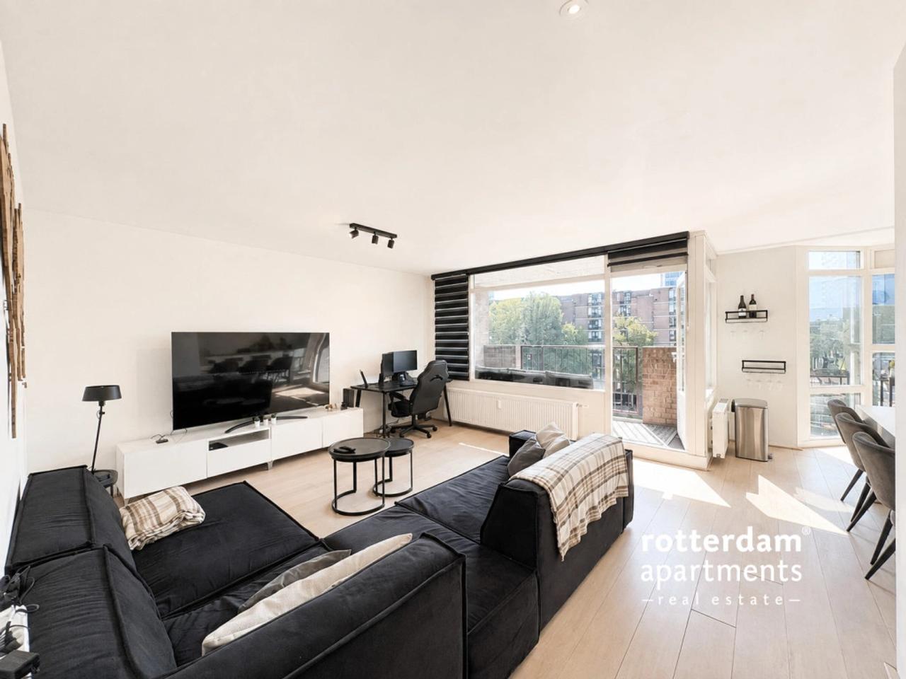 Gemeubileerd 3-kamerappartement met balkon - Afbeelding 2