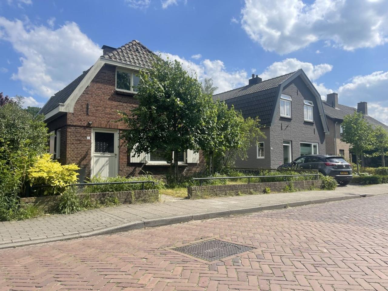 Detached living with garden in the heart of Gorssel - Image 1