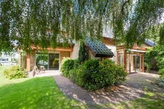 Detached Villa with Garden in the Heart of Nijkerk - Image 2
