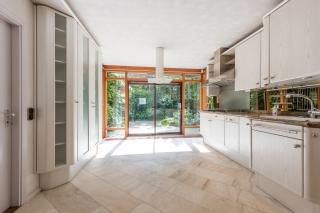 Detached Villa with Garden in the Heart of Nijkerk - Image 11