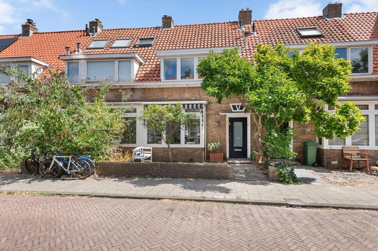 1930s Rental House with Garden in Haarlem SW - Image 1