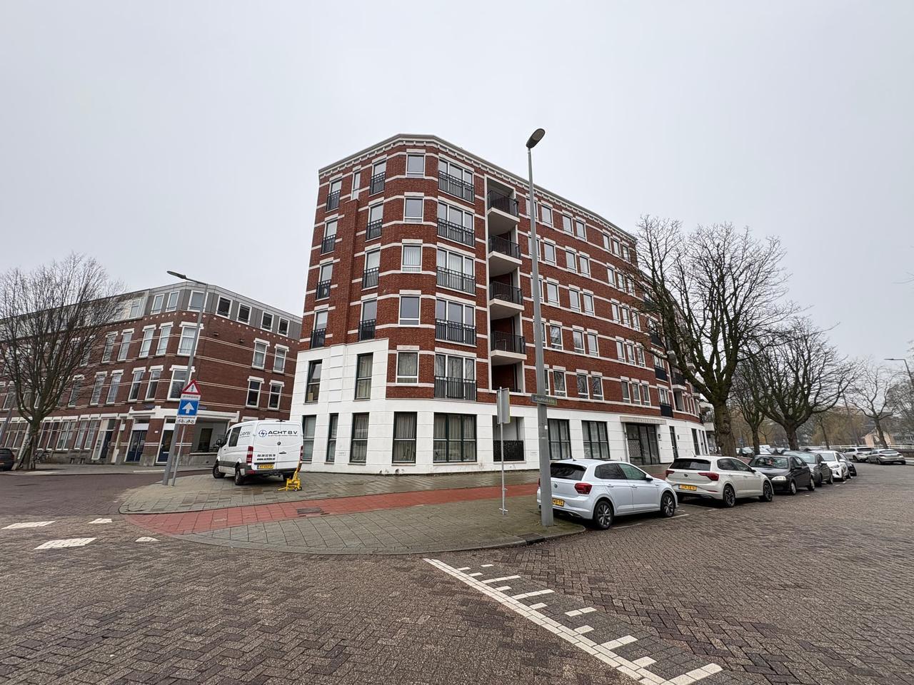 91 m² appartement vlak bij Kralingse Plas - Afbeelding 1