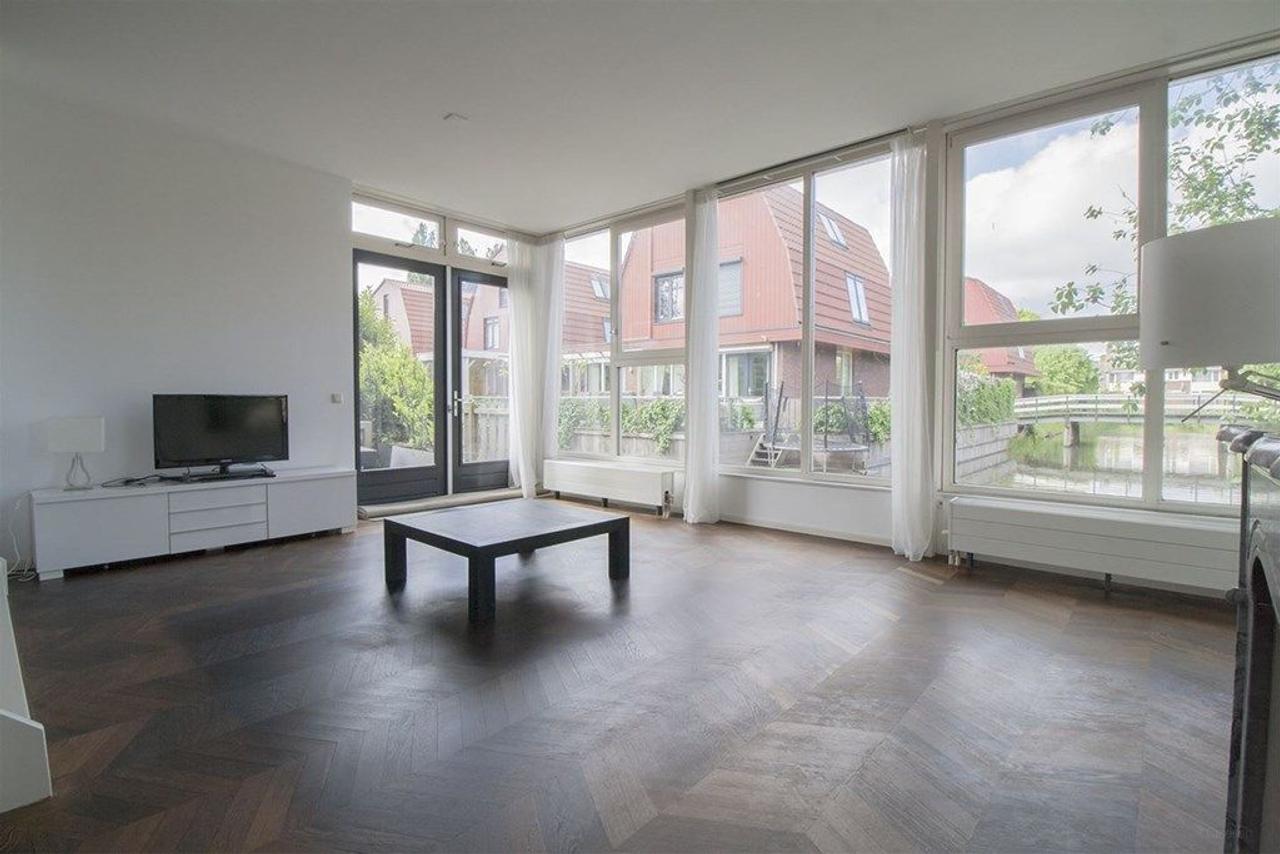 Vrijstaande villa aan het water in Oosteinde - Afbeelding 12