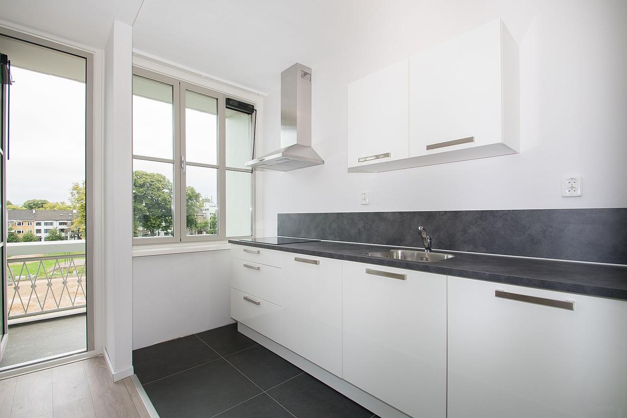 49 m² apartment with balcony in Wyckerpoort - Image 5