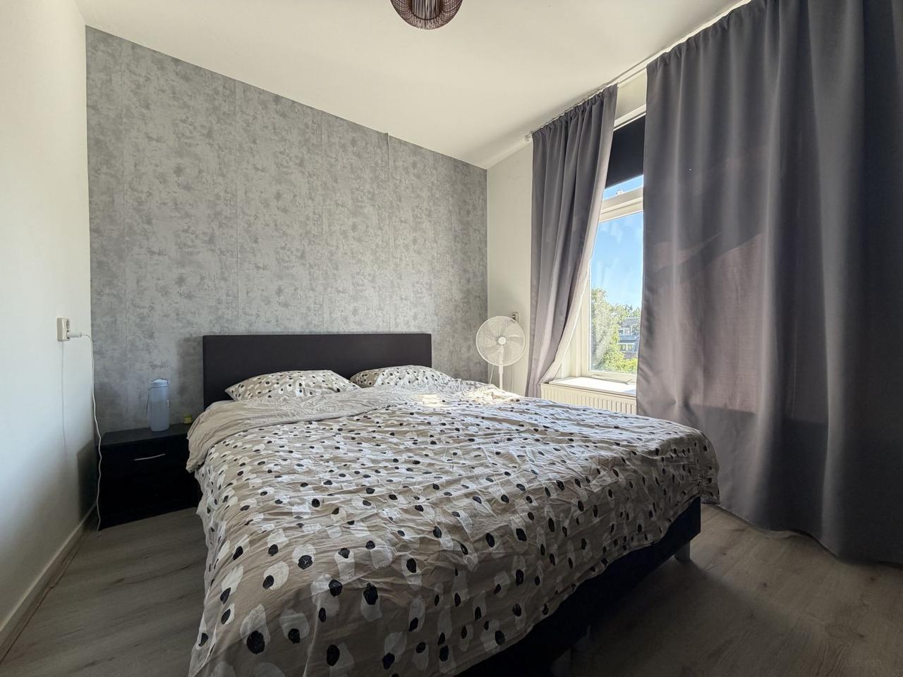 4-room apartment with sunny balcony - Image 5
