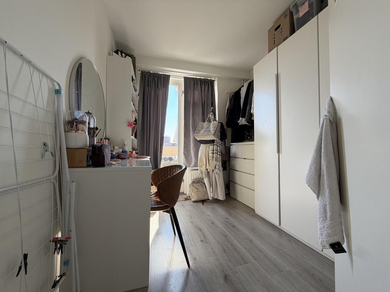 4-room apartment with sunny balcony - Image 6