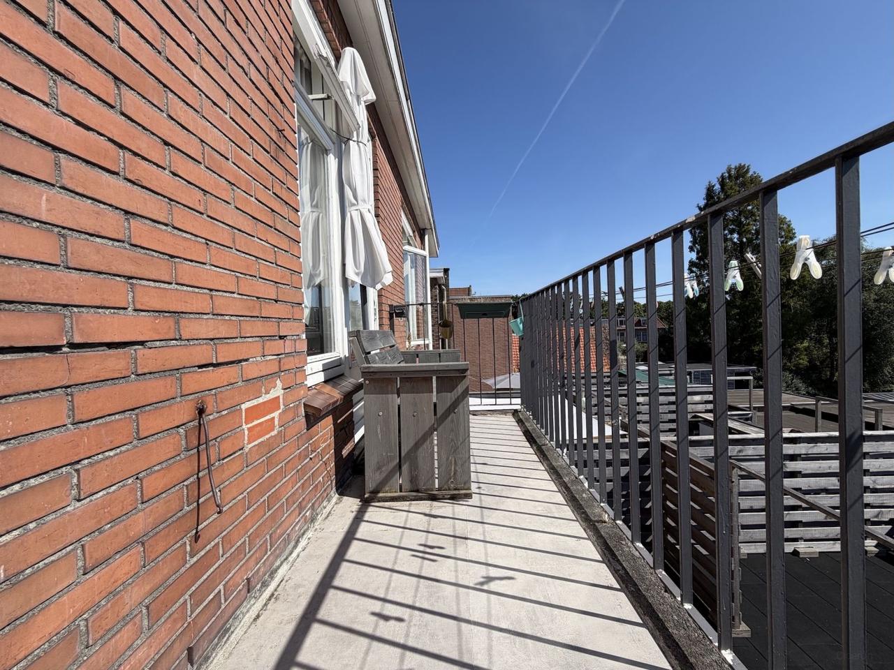 4-room apartment with sunny balcony - Image 10