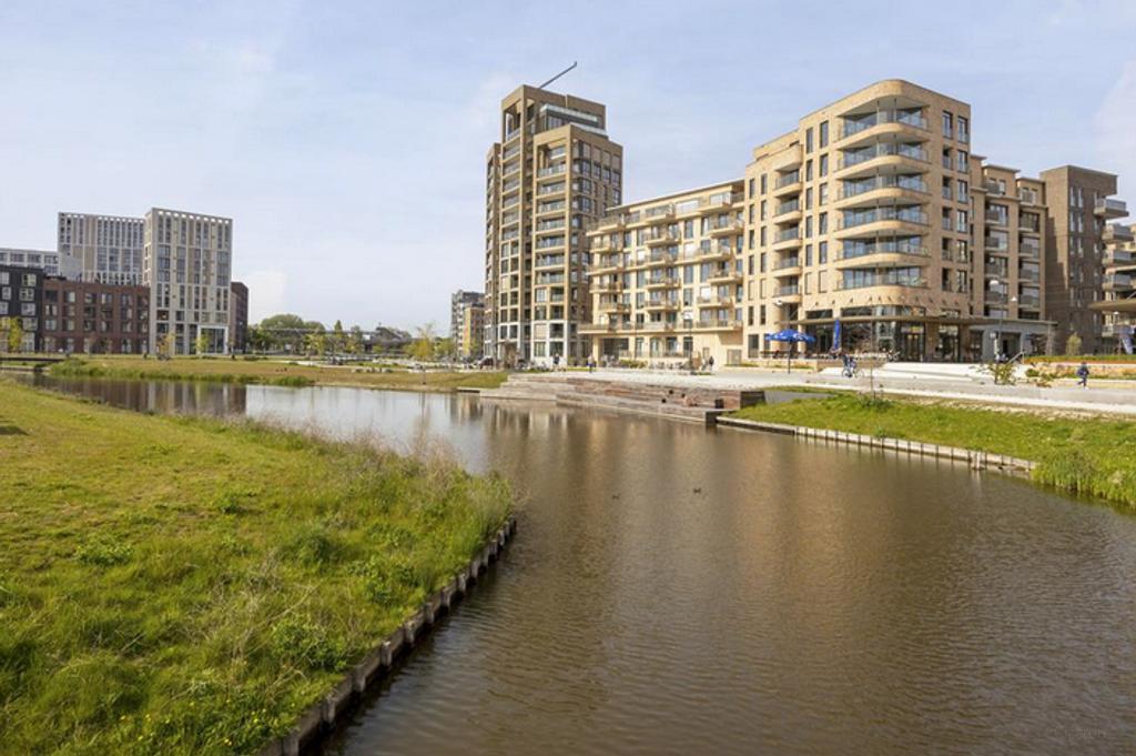 159 m² appartement met groot terras - Afbeelding 1