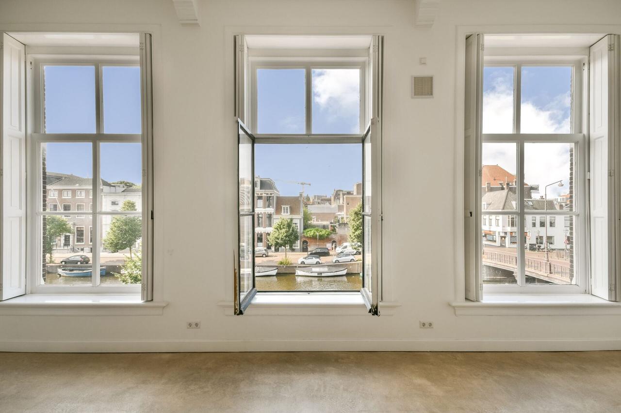 Living on the Nieuwe Gracht with an elevator - Image 7