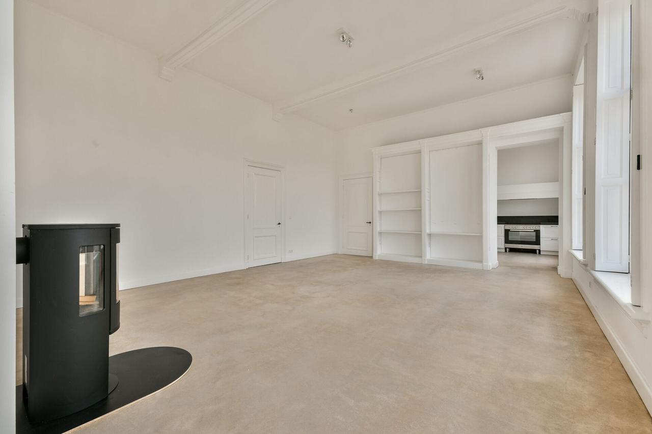 Living on the Nieuwe Gracht with an elevator - Image 8