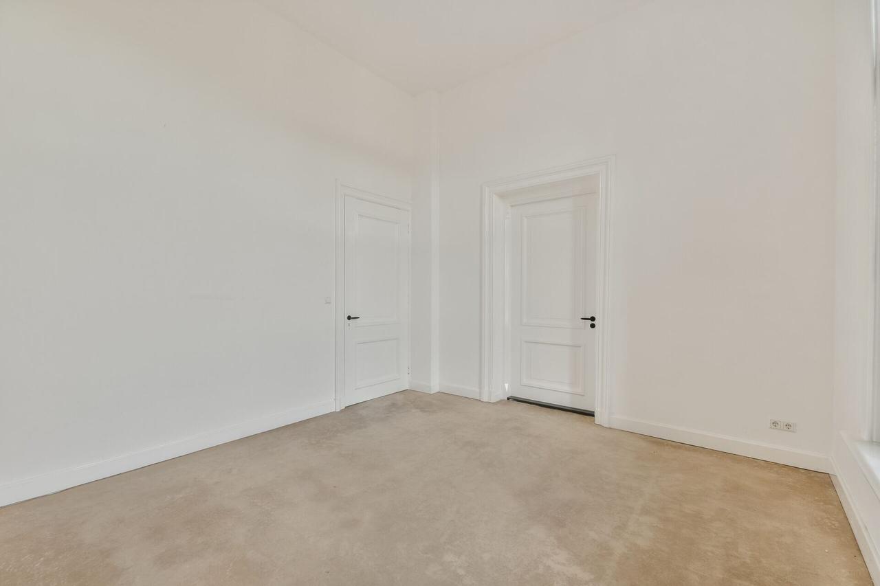 Living on the Nieuwe Gracht with an elevator - Image 21