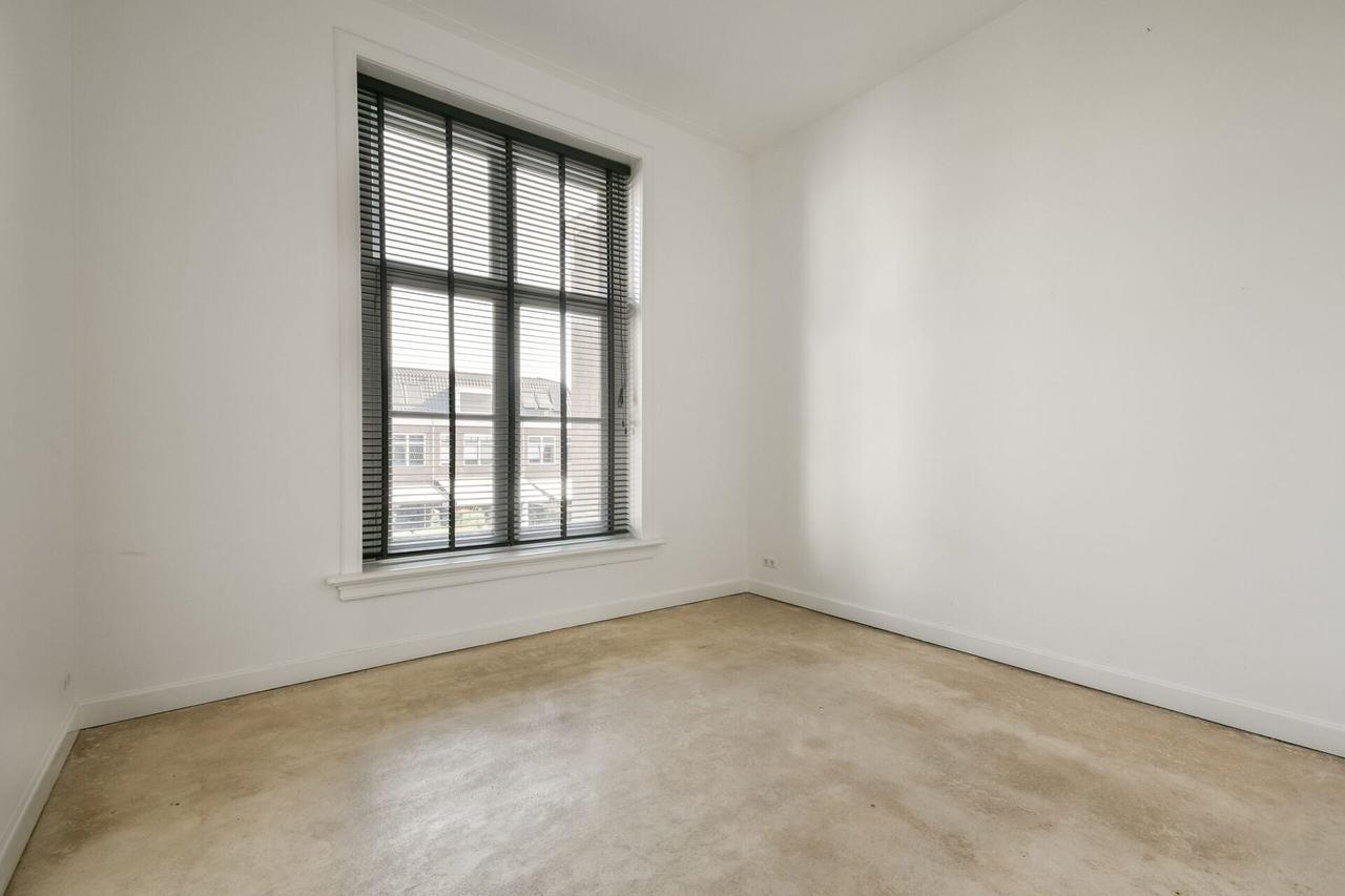 Living on the Nieuwe Gracht with an elevator - Image 22