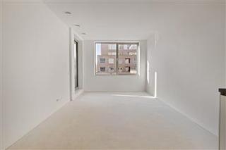 Licht 2-kamerappartement met balkon in Sloterdijk - Afbeelding 3