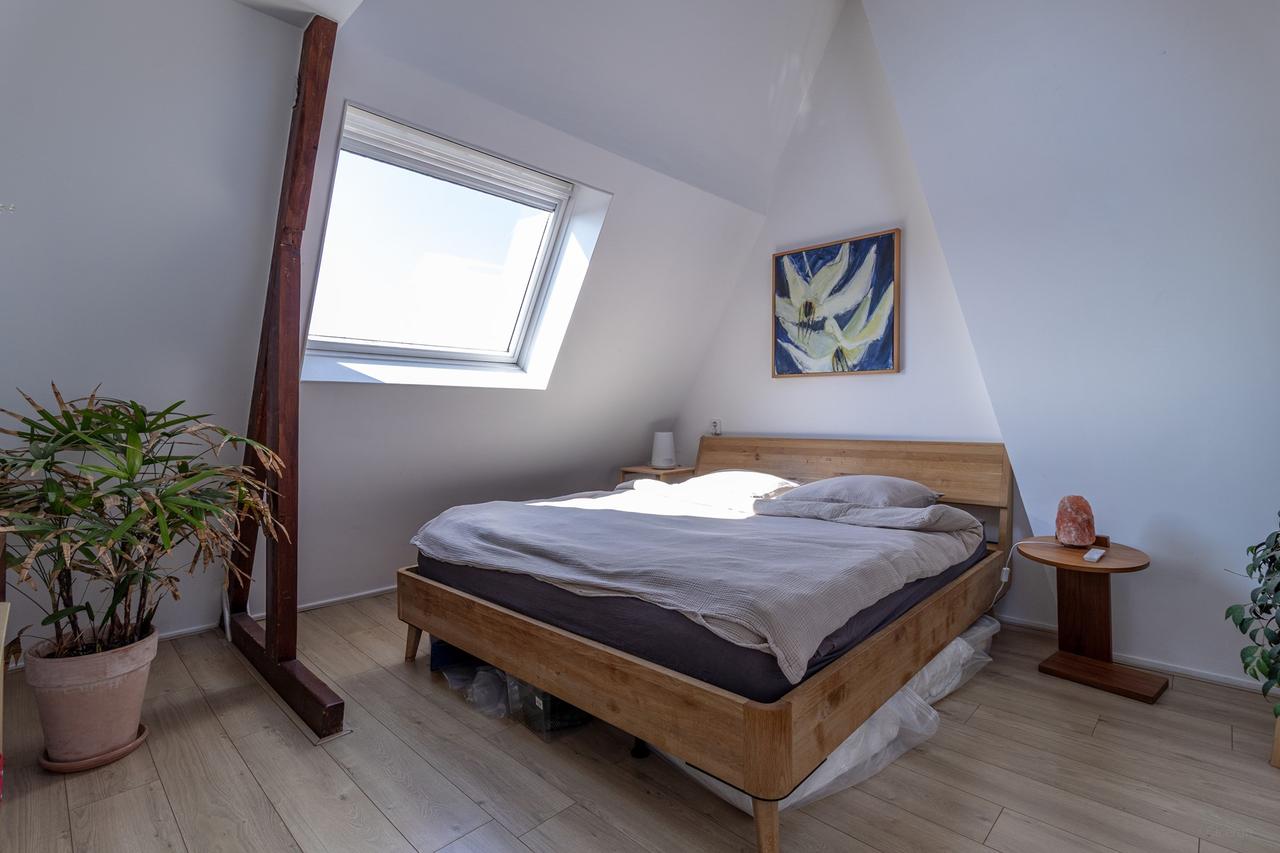 Split-level apartment with roof terrace - Image 16