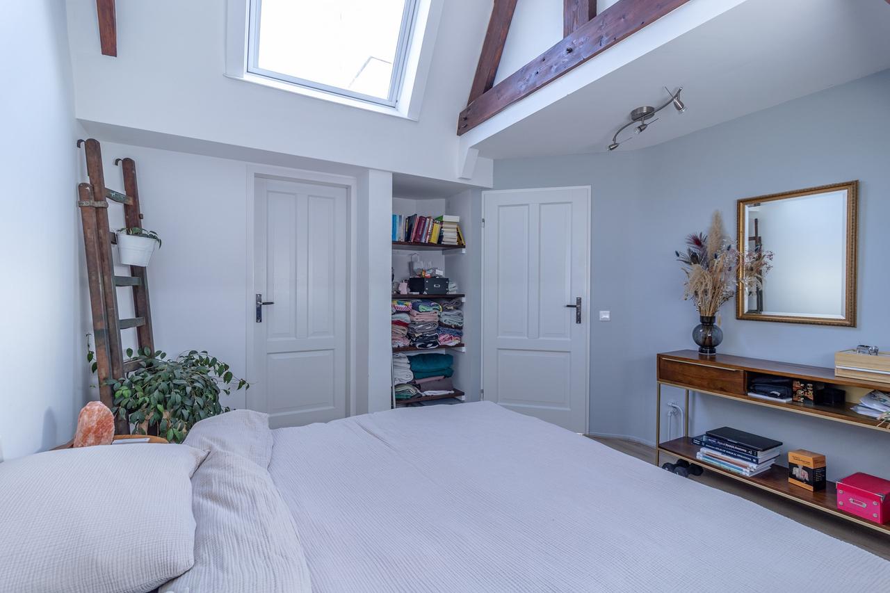 Split-level apartment with roof terrace - Image 18