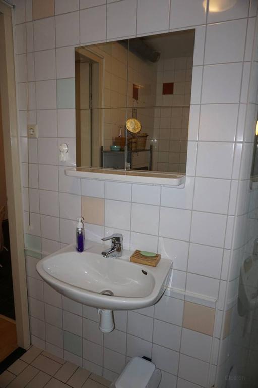 43 m² 2-Bedroom Apartment in Delft - Image 10