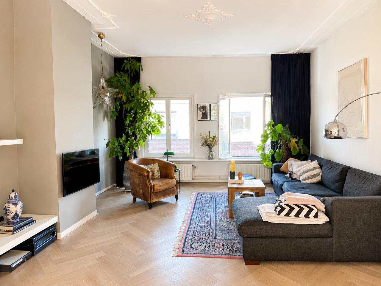 Gemeubileerd 2-slaapkamerappartement met dakterras - Afbeelding 2