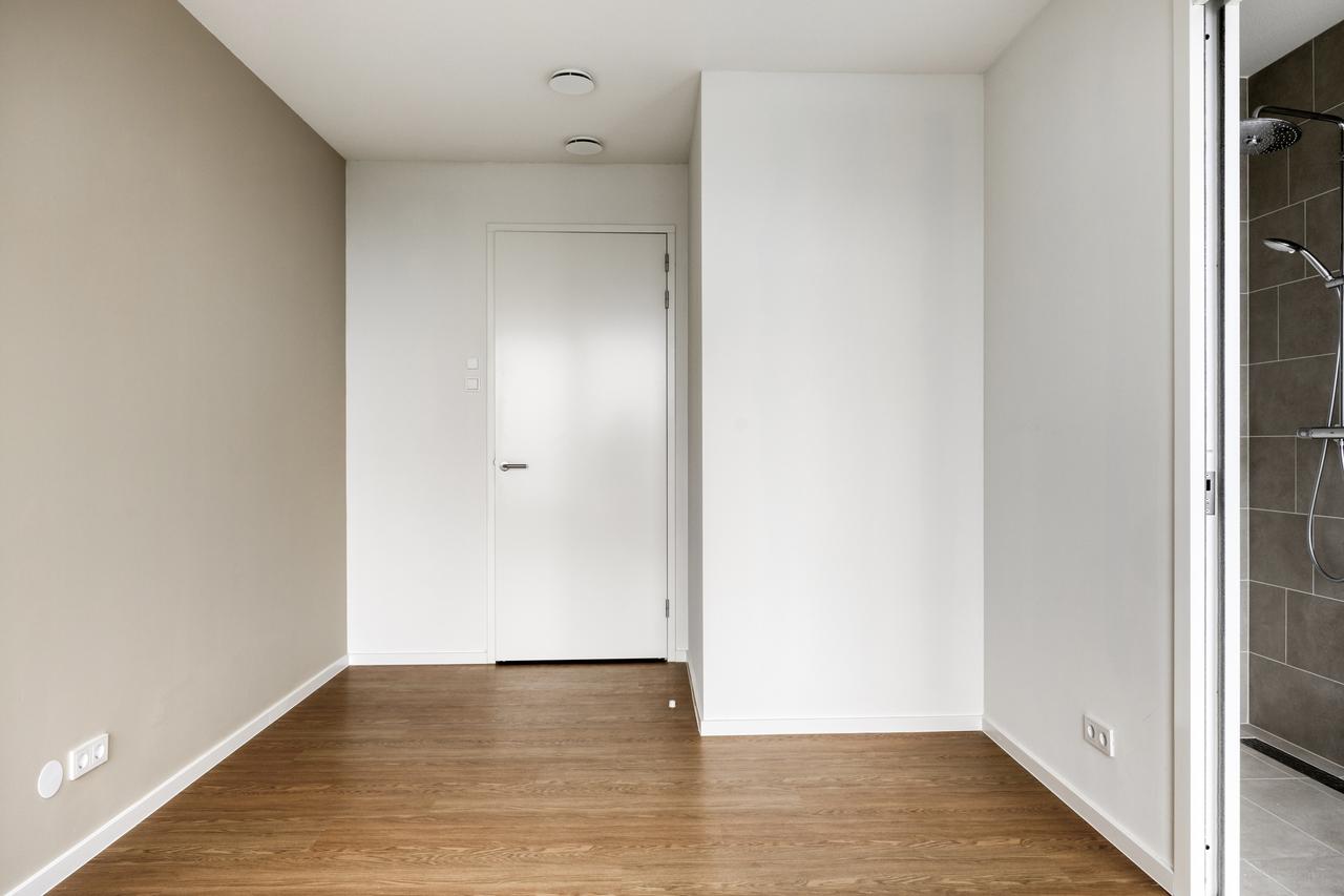 22e verdieping met groot balkon aan het IJ - Afbeelding 4