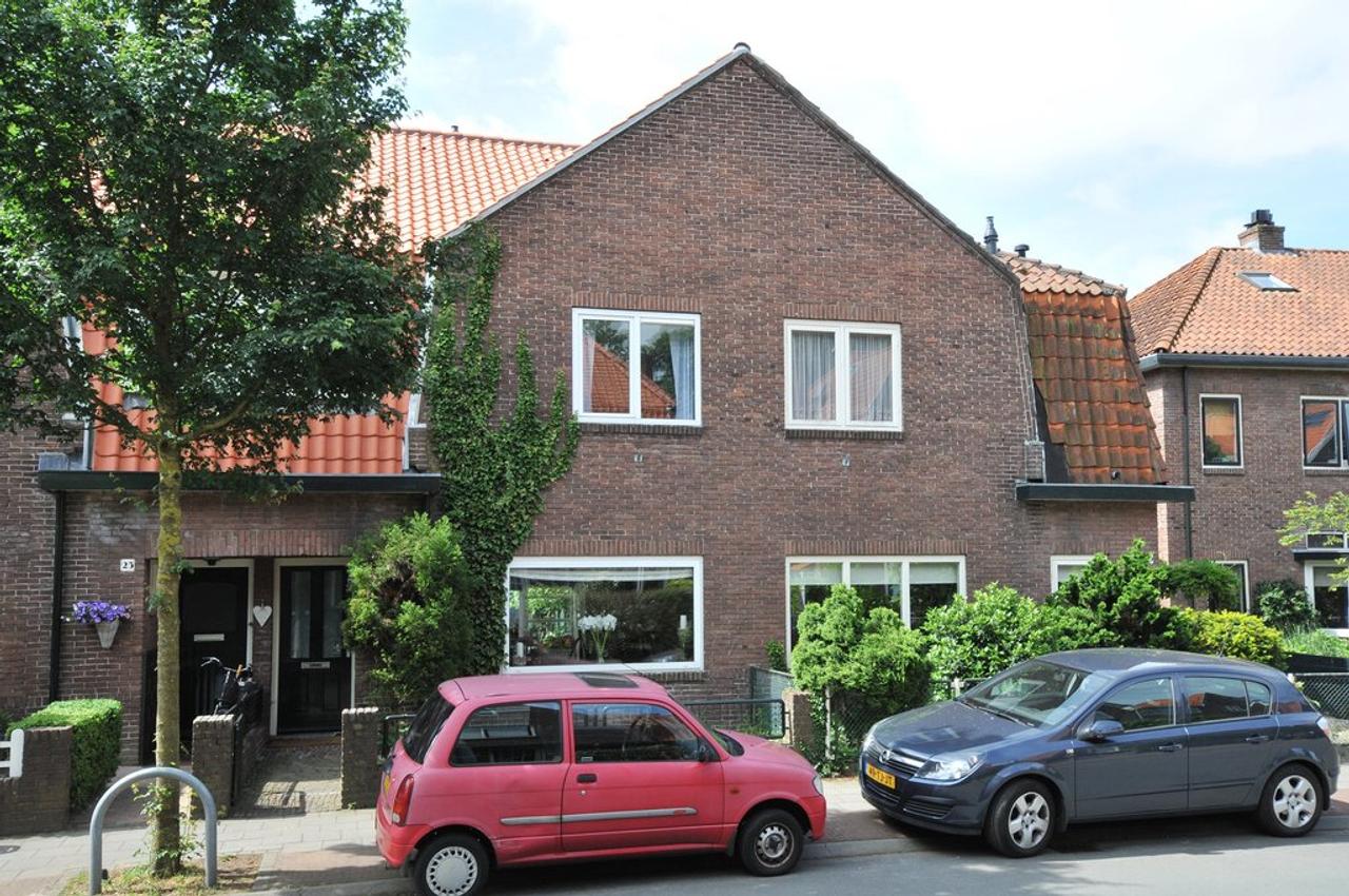Uitgebouwde tussenwoning met woonkeuken - Afbeelding 2