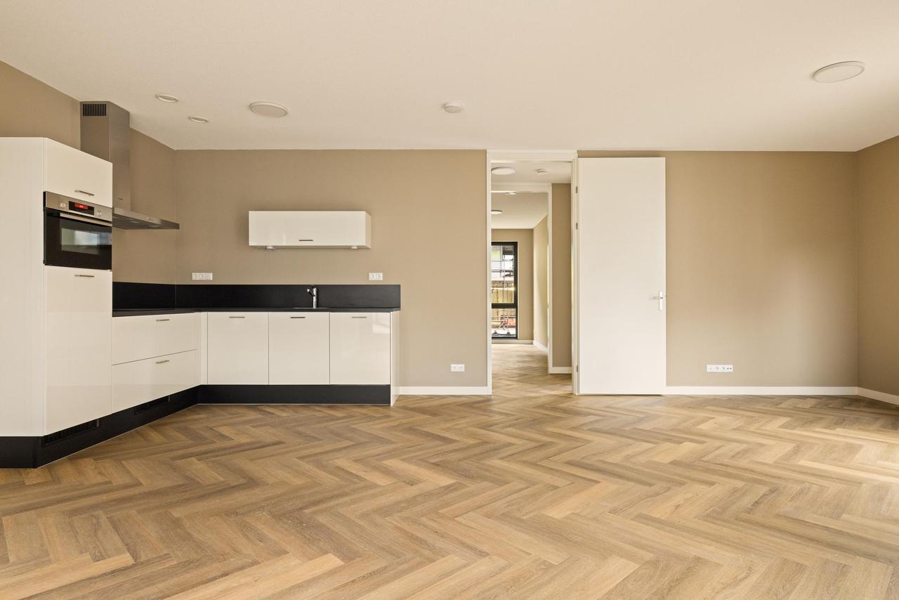 83 m² appartement met balkon in Hyde Park - Afbeelding 1