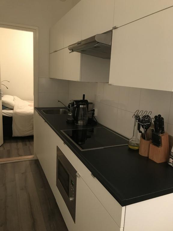 Compact 1-Bedroom Apartment with Internet - Image 5