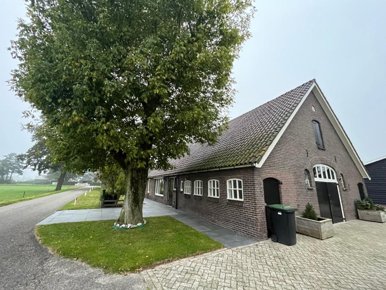 Vrijstaand wonen met garage in Almelo - Afbeelding 2