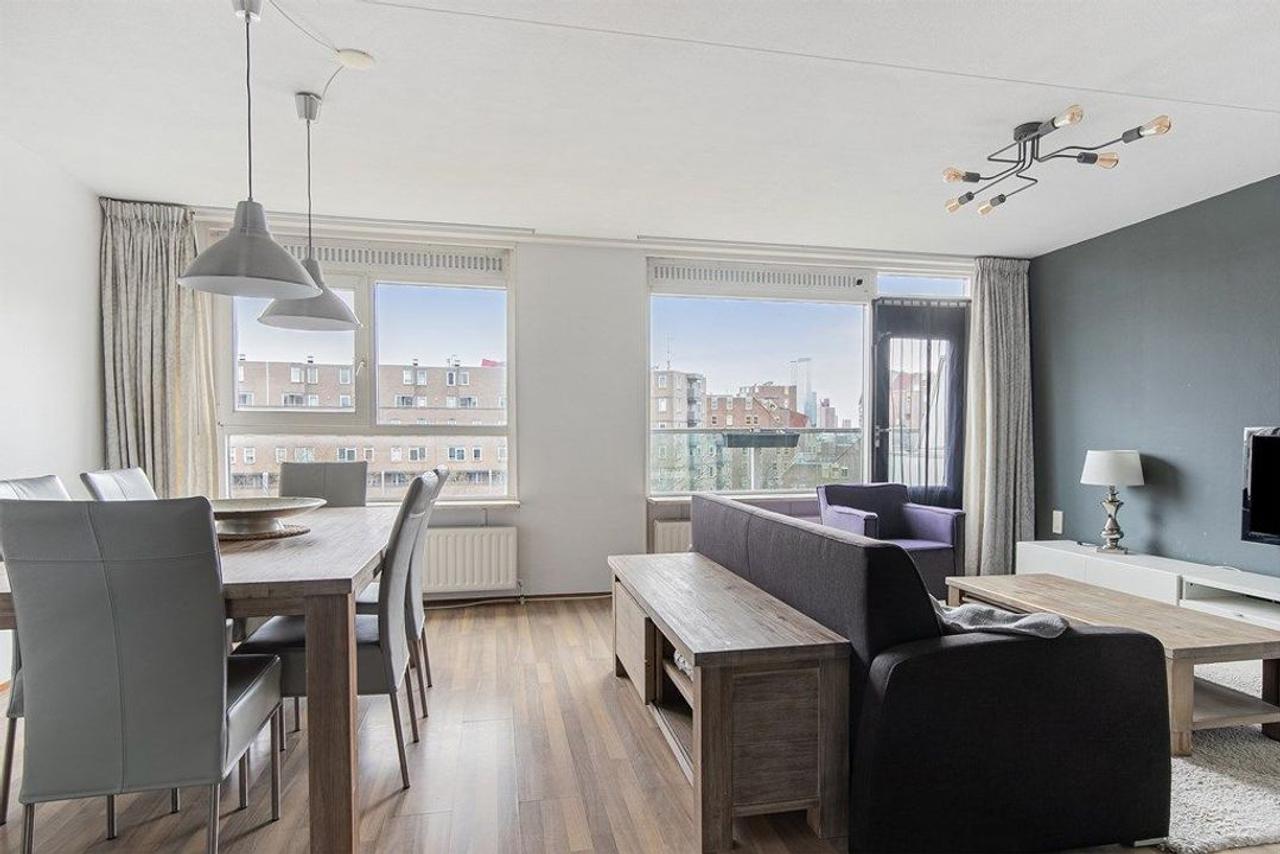 Gemeubileerd 3-kamerappartement in Stadsdriehoek - Afbeelding 1
