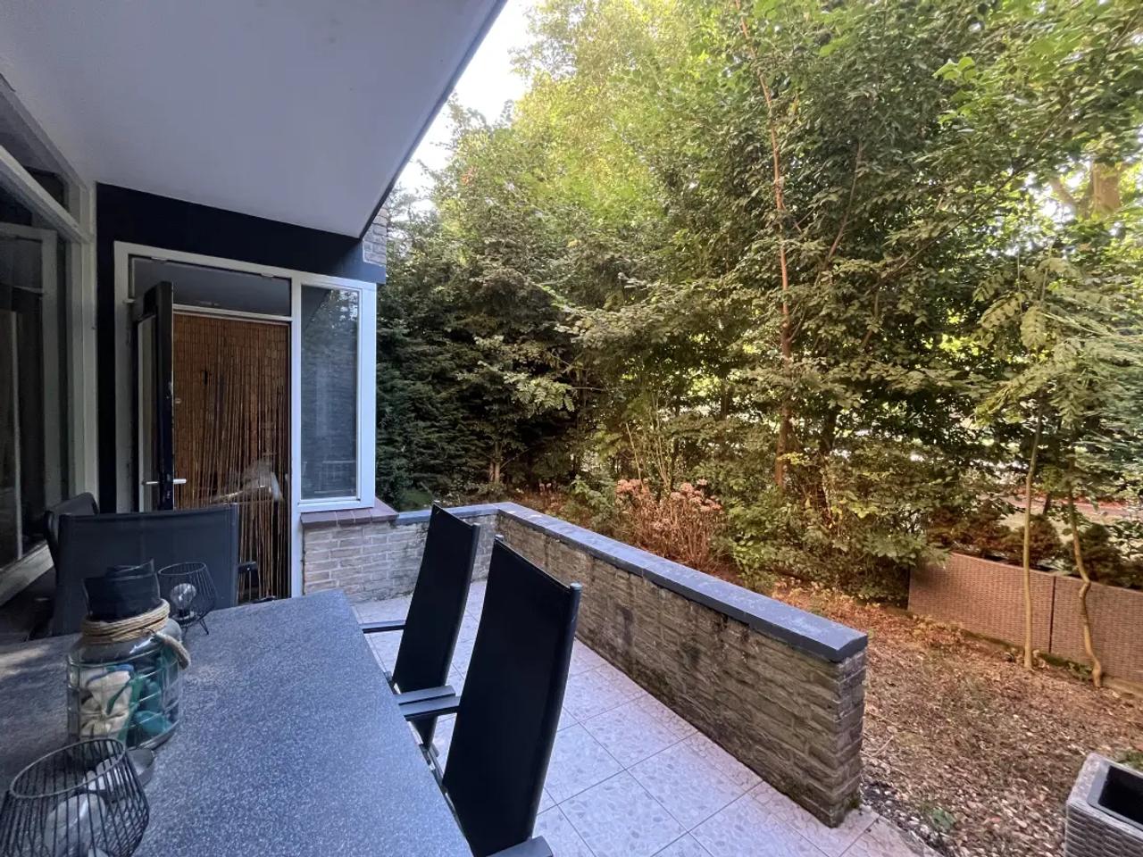 2-kamerappartement met grote tuin - Afbeelding 1